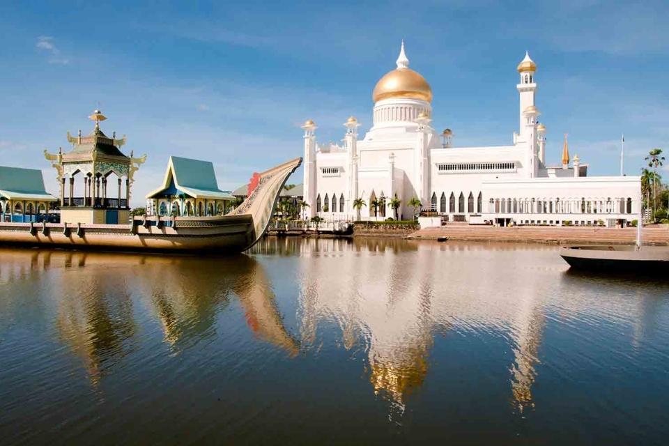 Kinh nghiệm du lịch Brunei: Đi đâu ăn gì khi đến đây?